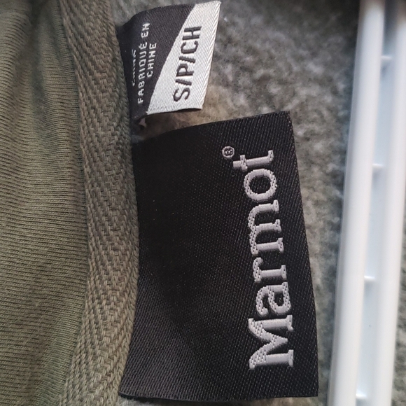 Marmot Hoodie - Picture 4 of 5